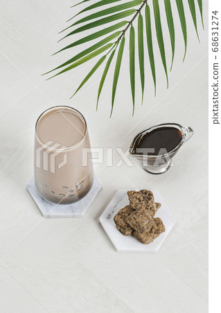 Cold tea with milk delicious beverage drinking products tapioca 052 Cold tea with milk delicious beverage drinking products tapioca 052 68631274