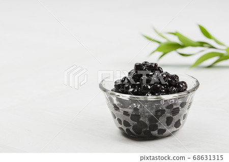 Cold tea with milk delicious beverage drinking products tapioca 027 Cold tea with milk delicious beverage drinking products tapioca 027 68631315