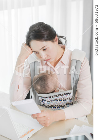 Modern young family concept, young mother and father with newborn 345 Modern young family concept, young mother and father with newborn 345 68631972