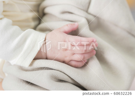 Modern young family concept, young mother and father with newborn 093 Modern young family concept, young mother and father with newborn 093 68632226