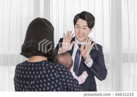 Modern young family concept, young mother and father with newborn 497 Modern young family concept, young mother and father with newborn 497 68632228