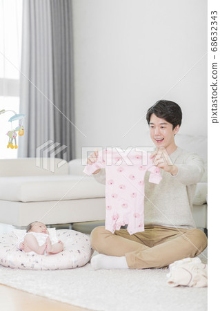 Modern young family concept, young mother and father with newborn 392 Modern young family concept, young mother and father with newborn 392 68632343
