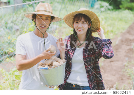 Agriculture Young men and women 68632454