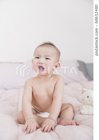 Modern young family concept, young mother and father with newborn 338 Modern young family concept, young mother and father with newborn 338 68632480