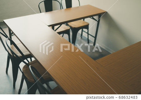 U-shaped meeting room 68632483