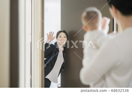 Modern young family concept, young mother and father with newborn 115 Modern young family concept, young mother and father with newborn 115 68632536