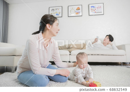 Modern young family concept, young mother and father with newborn 102 Modern young family concept, young mother and father with newborn 102 68632549
