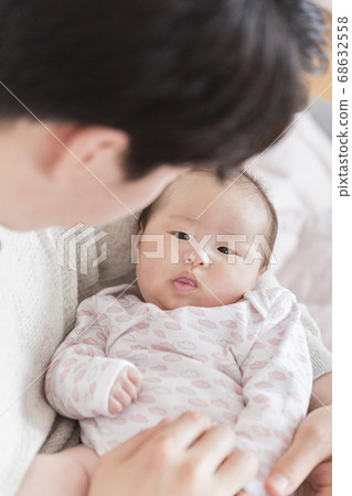 Modern young family concept, young mother and father with newborn 366 Modern young family concept, young mother and father with newborn 366 68632558