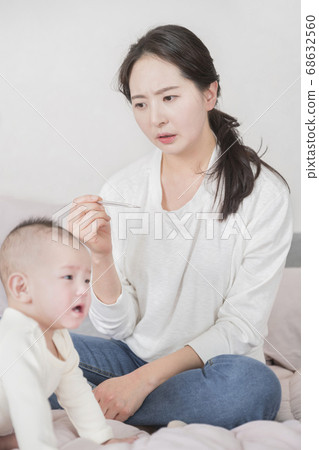 Modern young family concept, young mother and father with newborn 264 Modern young family concept, young mother and father with newborn 264 68632560
