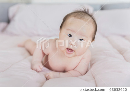 Modern young family concept, young mother and father with newborn 032 Modern young family concept, young mother and father with newborn 032 68632620