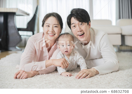 Modern young family concept, young mother and father with newborn 128 Modern young family concept, young mother and father with newborn 128 68632708