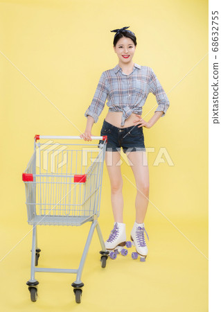 Life style concept, happy shopping time. Young asian woman with shopping bags and cart. 468 68632755