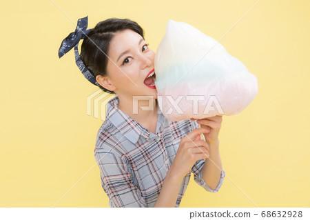 Life style concept, happy shopping time. Young asian woman with shopping bags and cart. 323 68632928