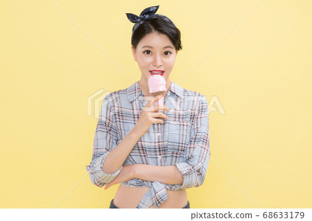 Life style concept, happy shopping time. Young asian woman with shopping bags and cart. 346 68633179