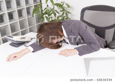 OL加班累了 OL加班累了 68636594