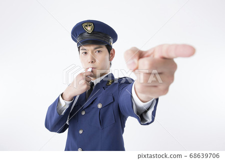 吹口哨吹男警務人員 68639706