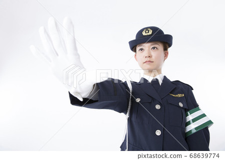 女警察 68639774