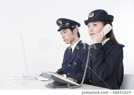 警務人員接到電話 68641824