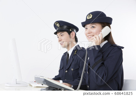 警務人員接到電話 68641825