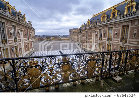 View from the terraces of the Palace of Versailles View from the terraces of the Palace of Versailles 68642524