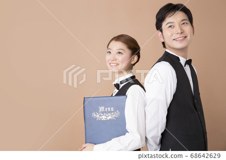 餐廳員工 68642629