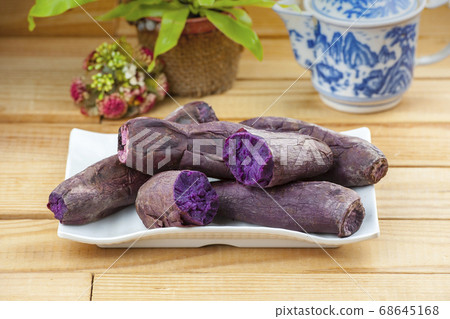 Purple sweet potato 68645168