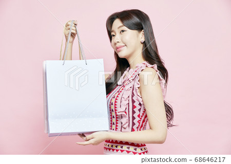 購物，購物袋，禮物，連衣裙，連衣裙，年輕女子 68646217