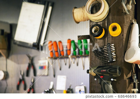 Image of lined up DIY tools Image of lined up DIY tools 68646693