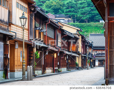 Kanazawa Higashi Chaya Street Morning View 68646708