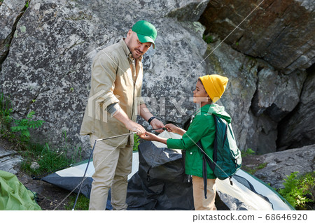Go camping with father Go camping with father 68646920