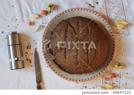 Fresh bread 68647520