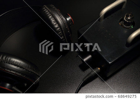 The full size headphones and tube preamp 4 68649275
