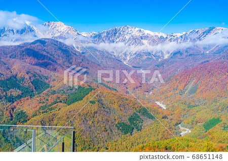 從白馬山港看到的秋天白馬三山[長野縣] 68651148