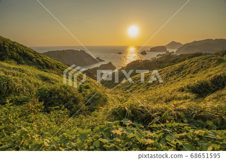 Yuusuge Park evening view Yuusuge Park evening view 68651595