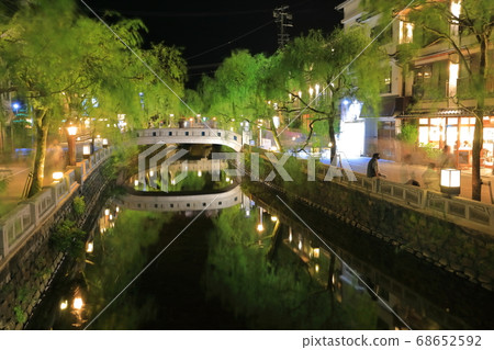 [Hyogo Prefecture] Night view of Kinosaki Onsen 68652592