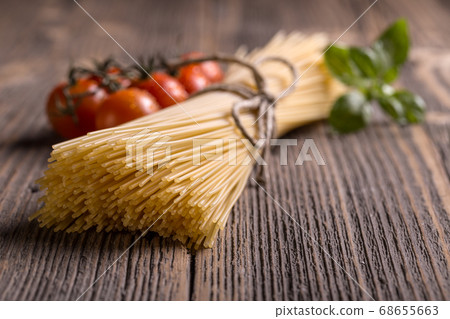 Spaghetti 68655663
