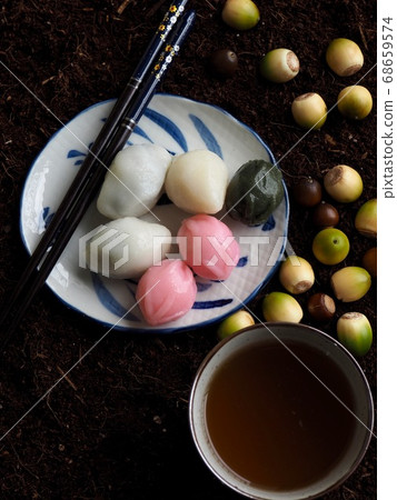 韓國傳統食品鬆餅和橡子 韓國傳統食品鬆餅和橡子 68659574