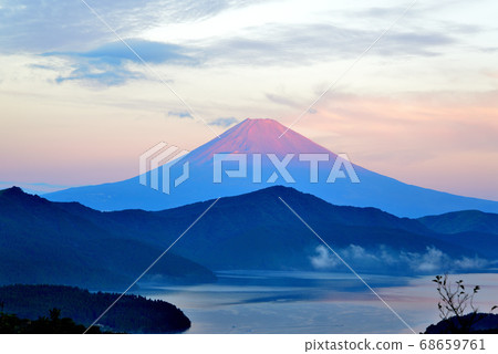Fuji at dawn from Hakone Taikanzan Fuji at dawn from Hakone Taikanzan 68659761