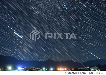 Hakushu Town, Hokuto City, above the Southern Alps, stars and artificial satellites (comparative light synthesis) Hakushu Town, Hokuto City, above the Southern Alps, stars and artificial satellites (comparative light synthesis) 68660332