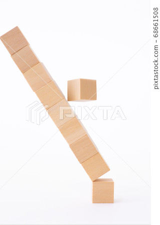 Building block collapses 68661508