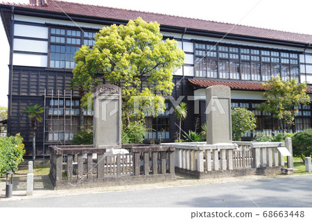 gi市梅林學校的紀念碑的風景 68663448