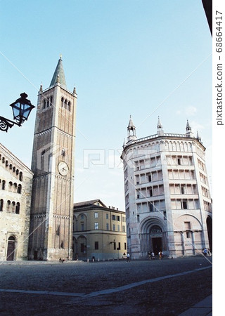 Parma Parma 68664417