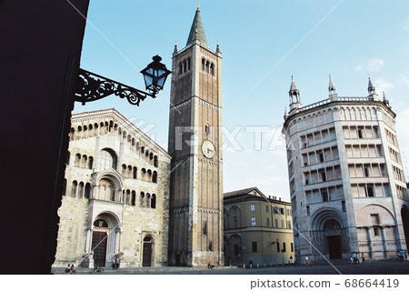 Parma Parma 68664419