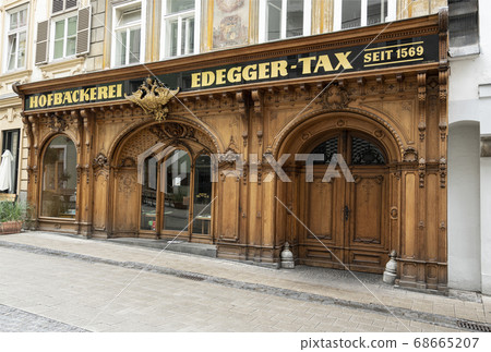 typical old wooden door in Graz typical old wooden door in Graz 68665207