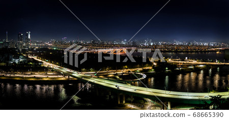 Seoul night view panorama Seoul night view panorama 68665390