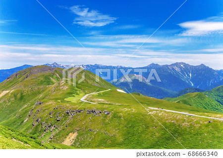 Mount Norikura (July summer sunny) Mount Norikura (July summer sunny) 68666340