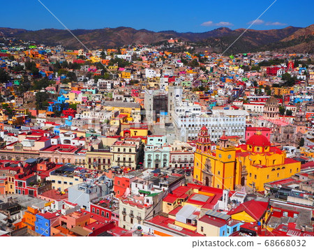 Mexico's most colorful city; Guanajuato 68668032