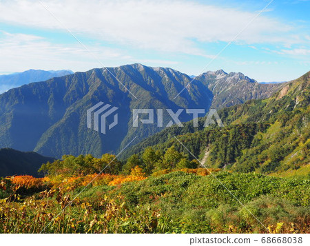 Early autumn around Kashima Yarigatake 68668038