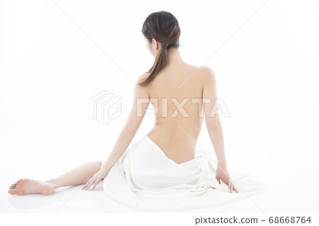 Nude woman back view 68668764