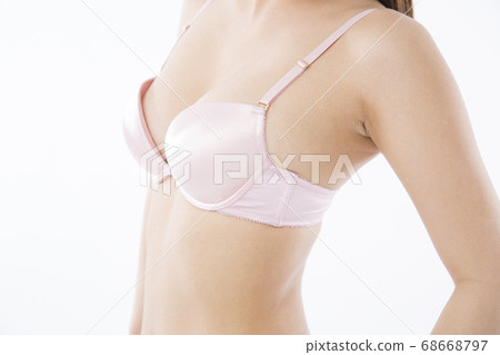 Female bust 68668797